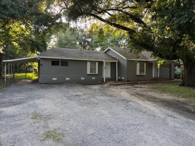 225 N Noble Road