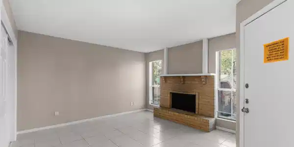 Image 3: Living room with Fireplace