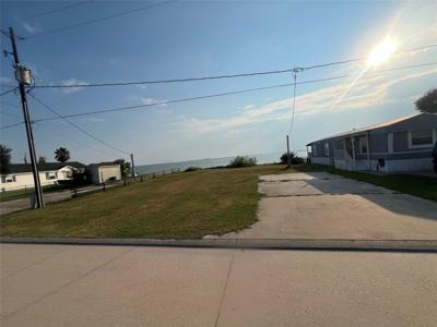 2514 Bay Oaks Harbor Drive