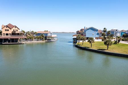 1818 Tiki Drive