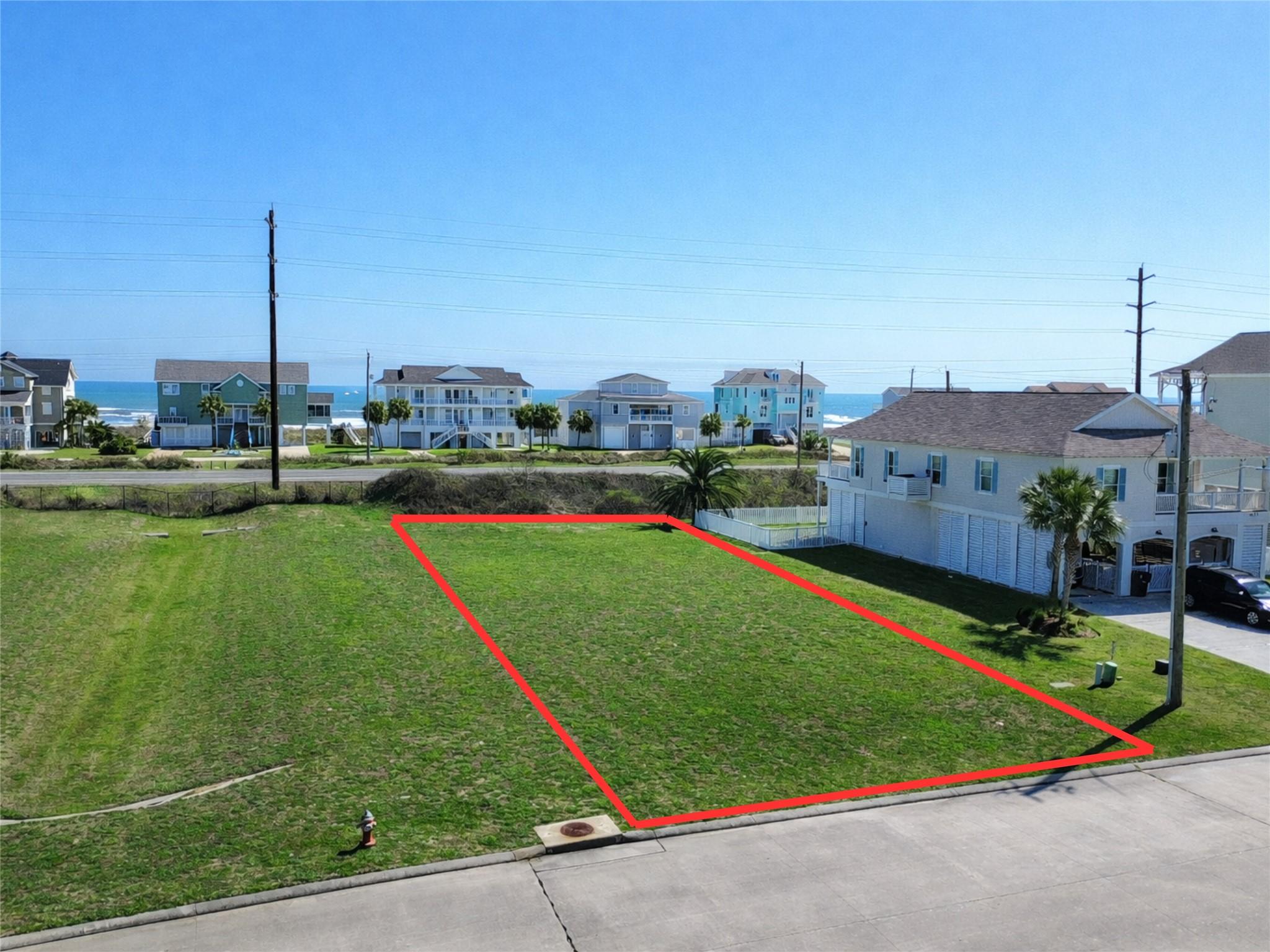 Image 2: And check out the Gulf views to the south!