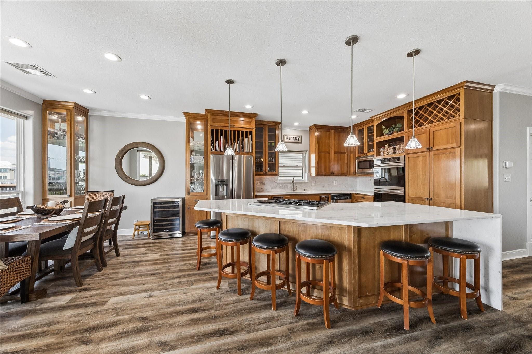 Image 3: Kitchen/Dining