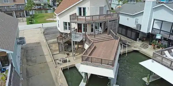 1005 Long Reach Drive
