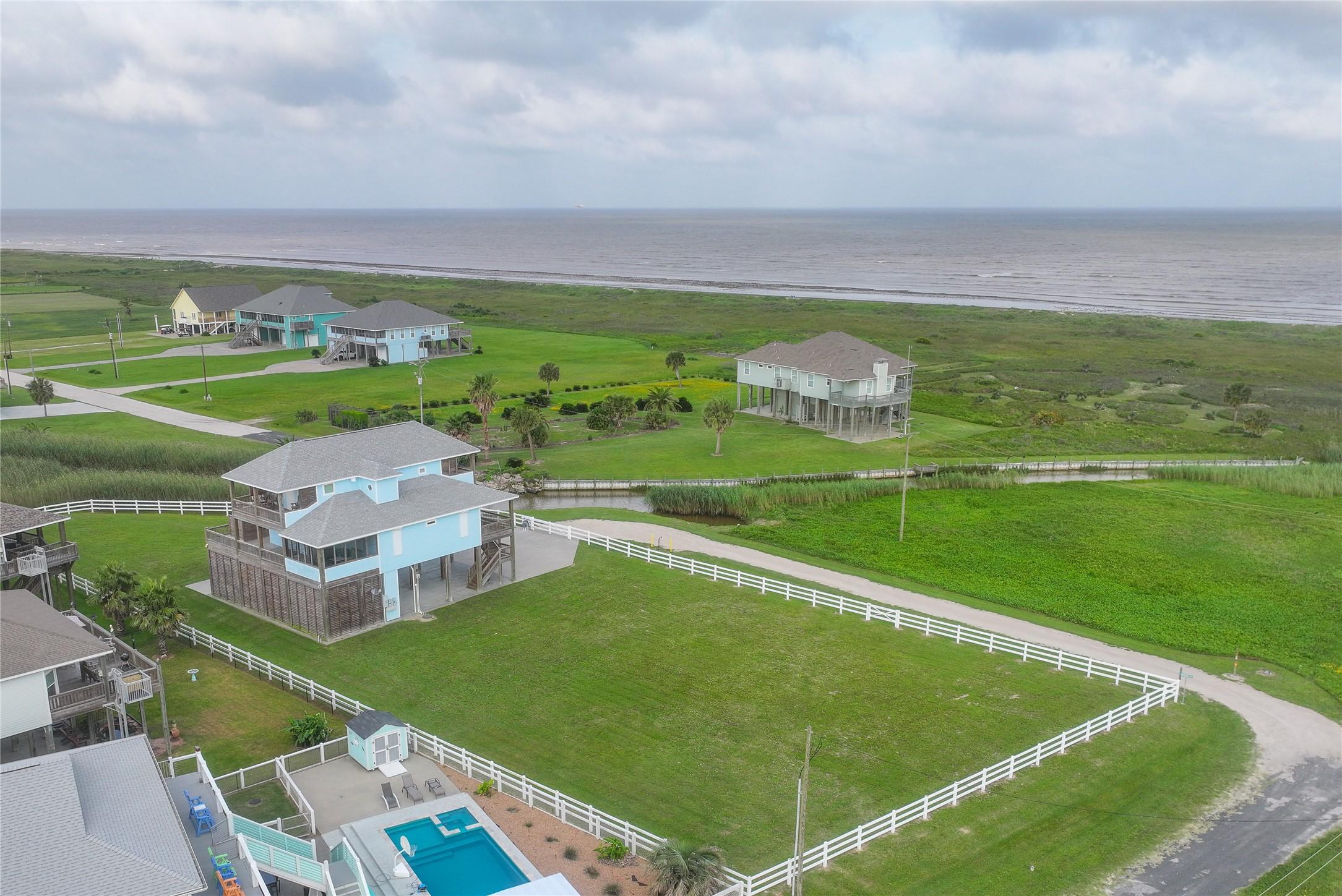 Image 1: Ohhh Those Incredible Beach Views!
