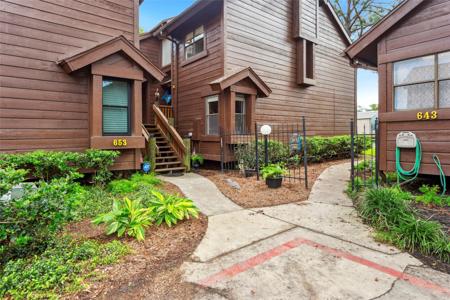 645 Davis Road