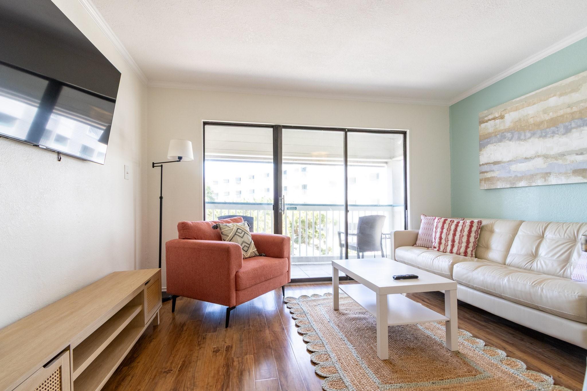 Image 4: Light, bright open concept living room