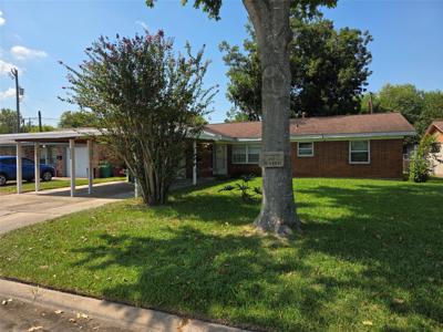 322 Elaine Street
