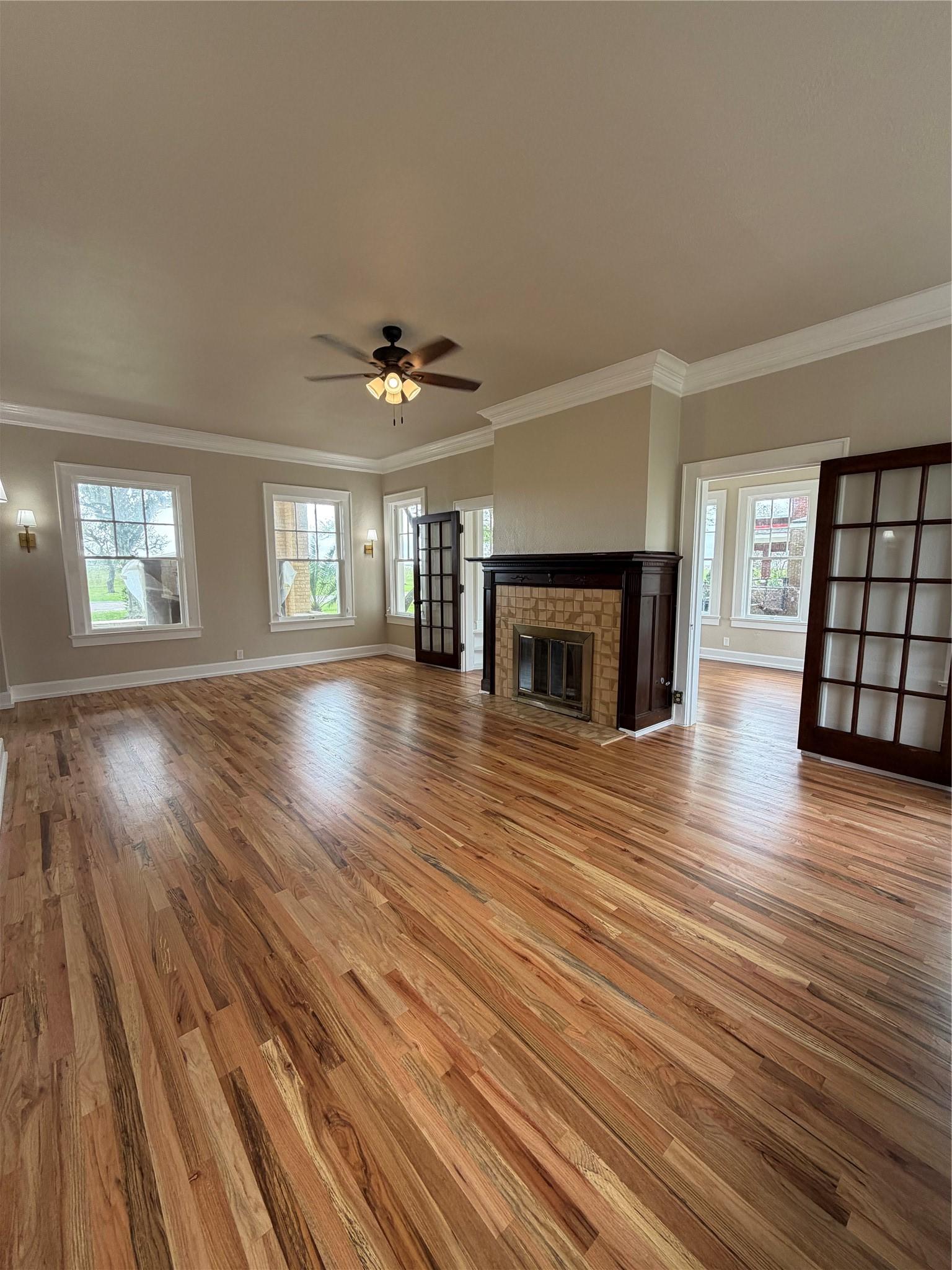 Image 2: Living Room