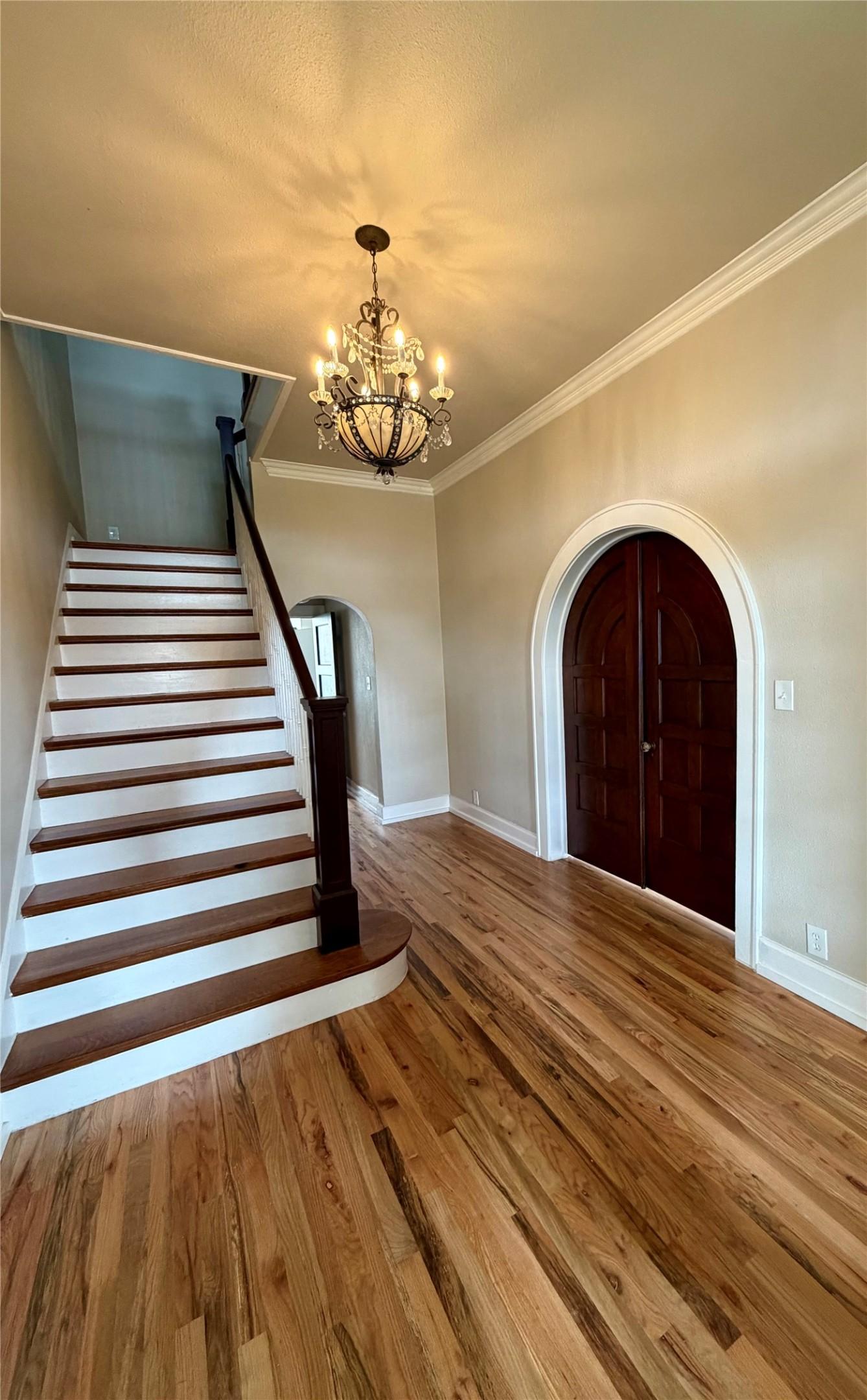 Image 3: Entry way