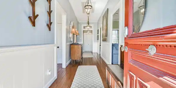 Image 3: entry way