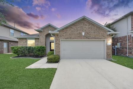 2211 Emerald Lane