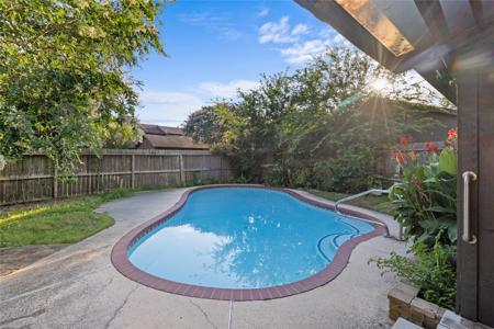 2229 Broadlawn Drive