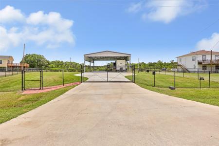 313 Oak Island Drive