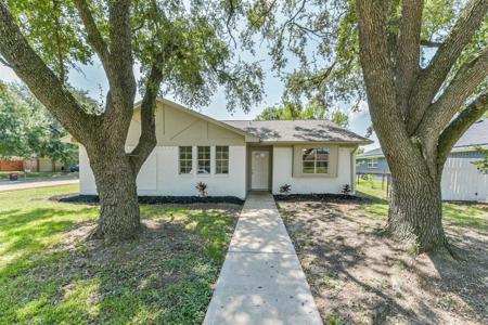 11734 Bexar Drive