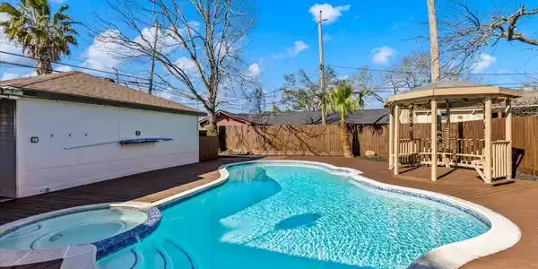 1426 Brookwood Court