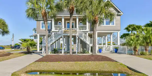 3635 Foremast Drive