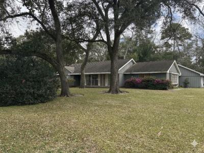 825 Shady Lane