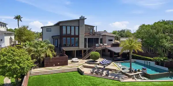 1721 Bayou Shore Drive