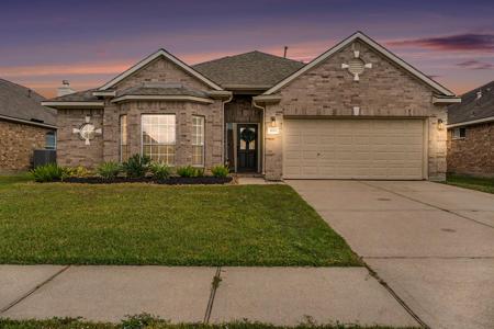 809 Hallmark Oak Street