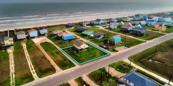 Image 4: Absolutely breathtaking! The view from this locati