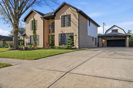313 Torrey Court