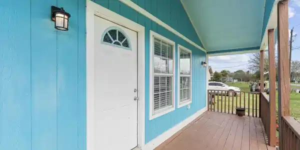 Image 4: Another view of beautiful front porch