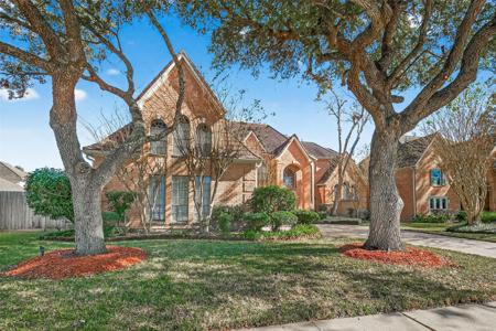 2203 Gleneagles Drive