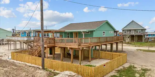 1103 White Cap Drive