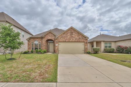 4135 E Bayou Maison Circle