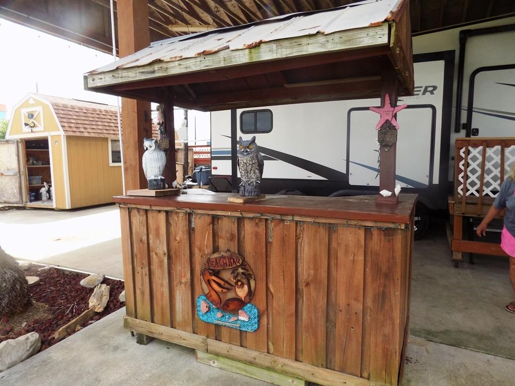 Image 3: Come on up to the Tiki-bar