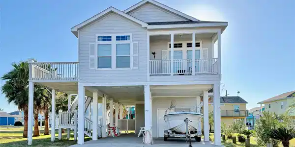 981 Nassau Drive