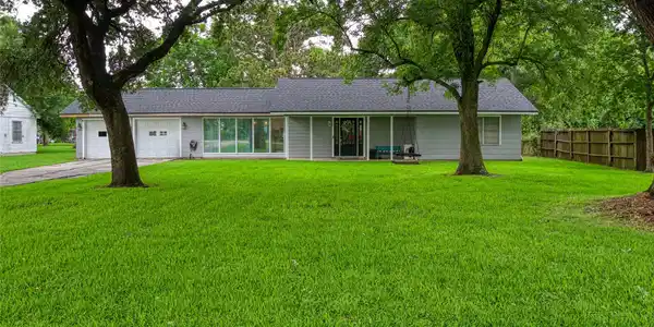106 Crow Road