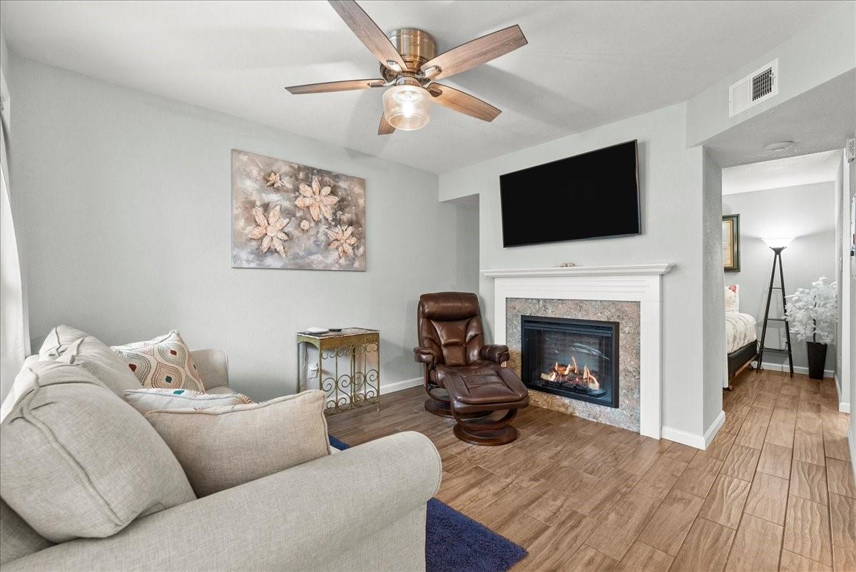 Image 4: Cozy fireplace to enjoy for the few cold months we