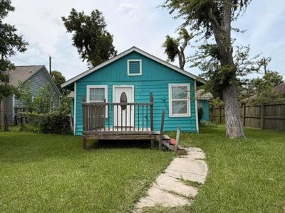 3226 Arkansas Street