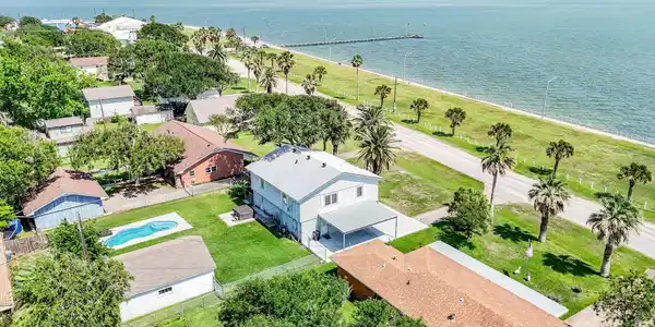 204 S Bay Boulevard