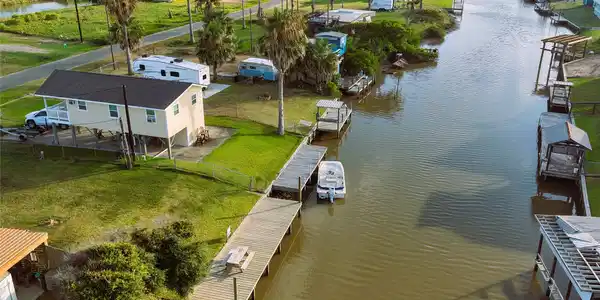 Image 2: Canal looking SW