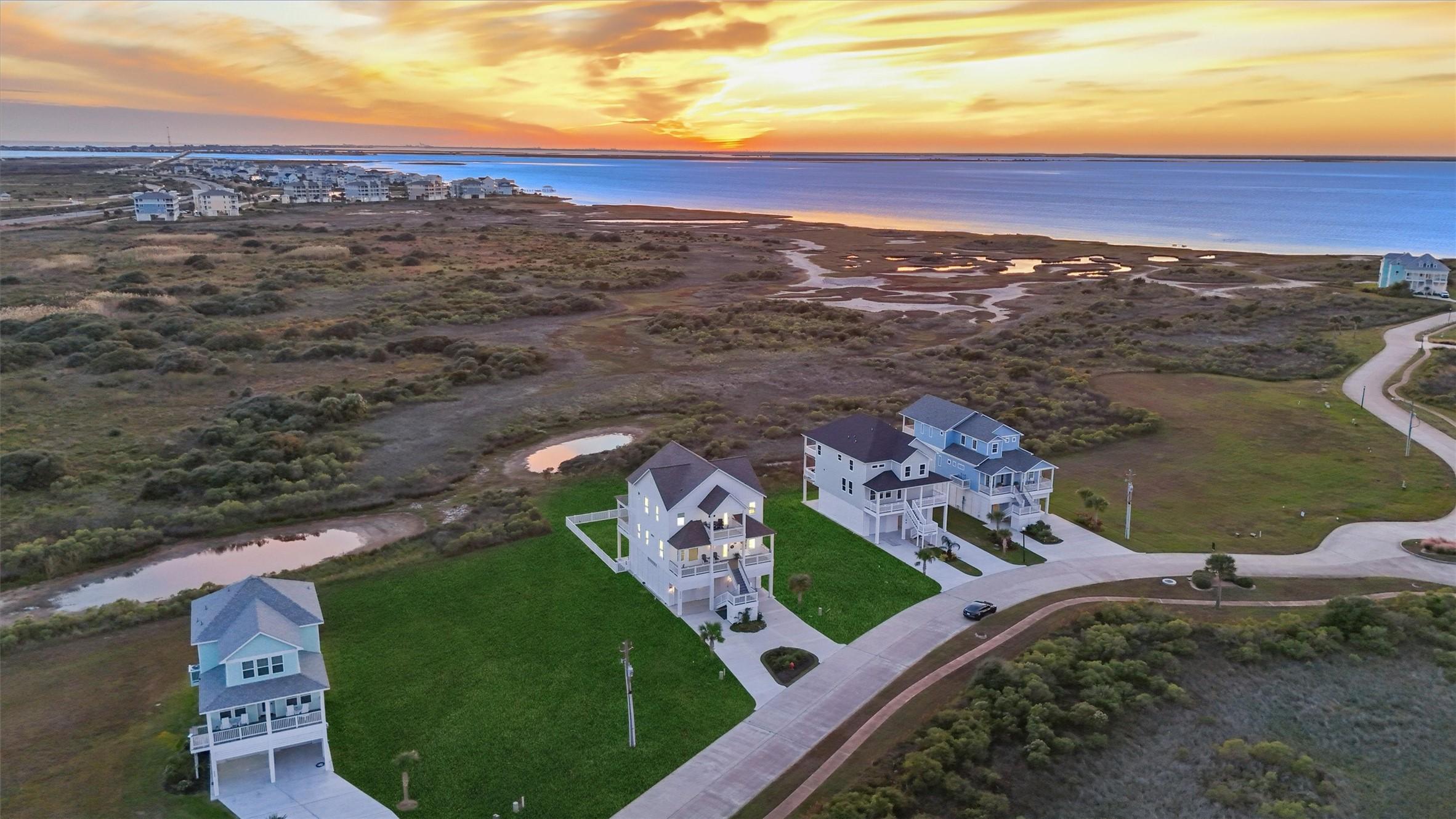 Image 2: Tranquil Shores of Pointe West offers a serene coa
