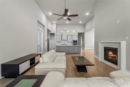 2723 Lakeside Shore Drive