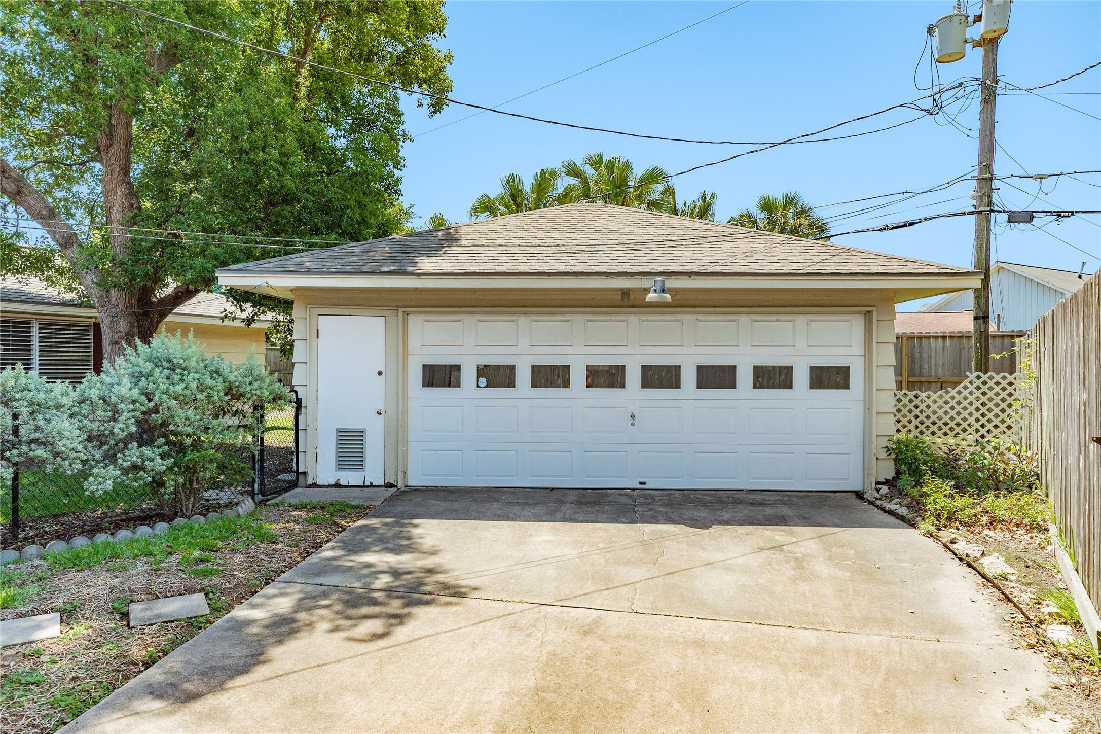 Image 4: Oversized two car garage