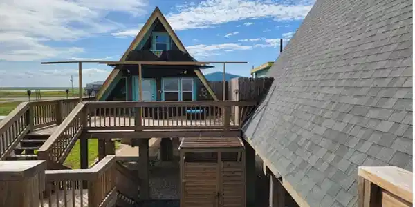 2814 Swan Court