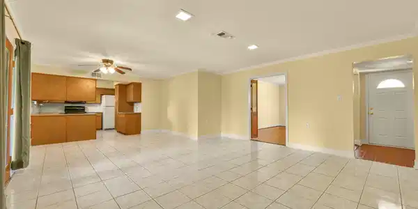 Image 2: Open kitchen and living area