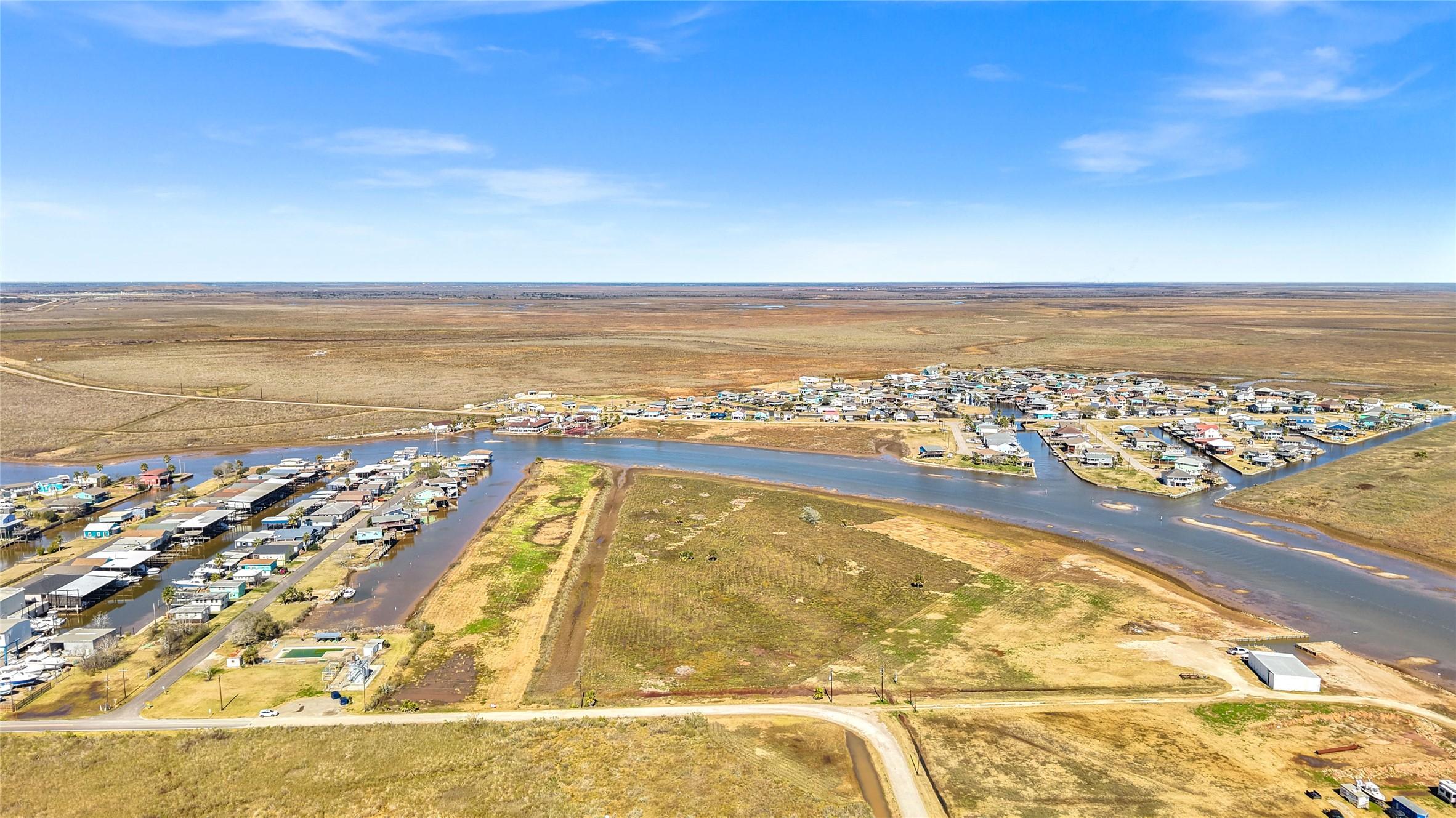 Image 2: Waterfront on Oyster Creek with easy access to som