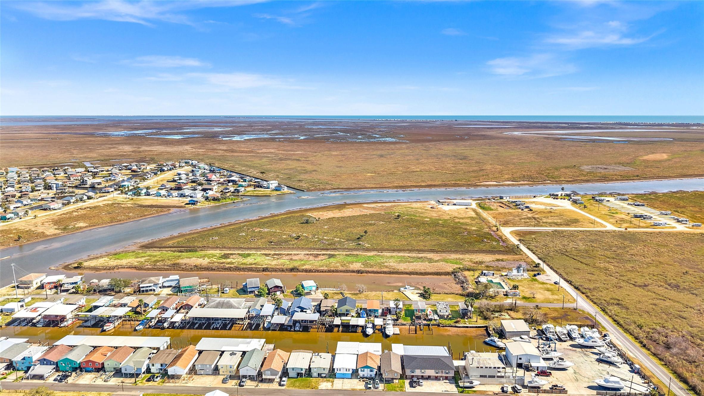 Image 3: Waterfront on Oyster Creek with easy access to som