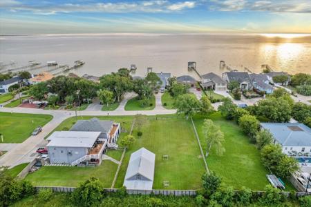 1436 BAYSHORE DRIVE