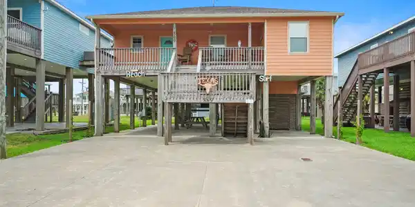 869 Surfview Road