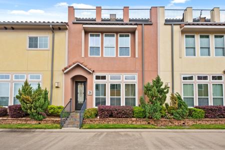 26 W Oaks Drive