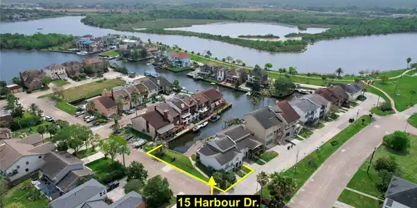 15 Harbour Drive