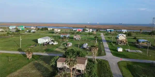 Image 2: View from above the home to the Gulf. Super close