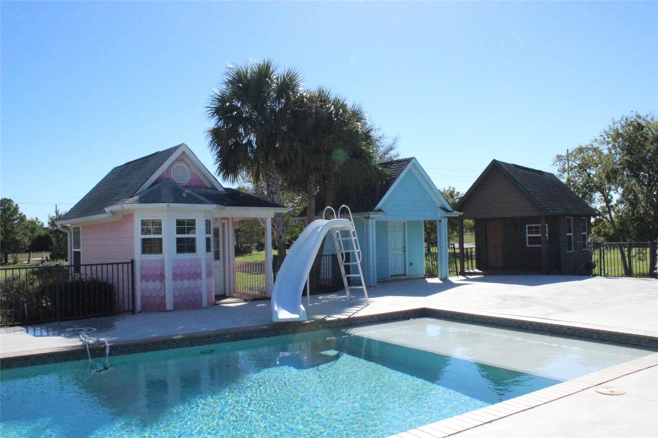 Image 4: 3 Casitas & Pool