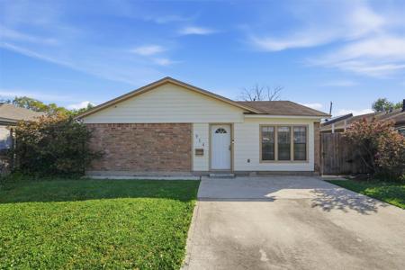 914 Temple Circle